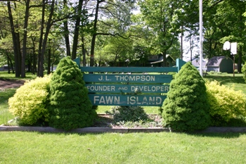 JL Thompson Memorial Sign